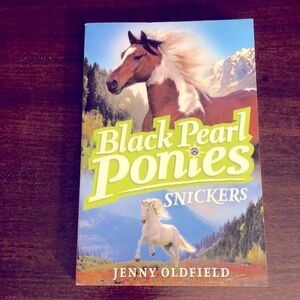 Snickers (Black Pearl Ponies) Paperback by Jenny Oldfield